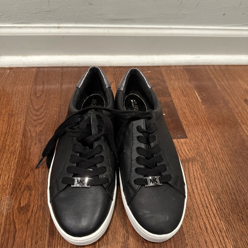 Michael Kors Women's Size 8M /38 M Black Leather Casual Lace Up Platform Shoes
